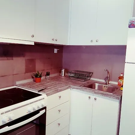 Apartment House Tenia *
